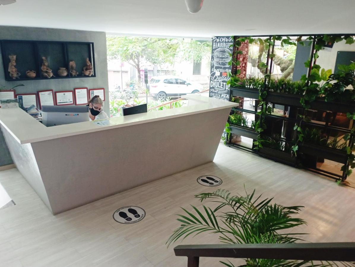 Beautiful & Comfortable Apartment In Laureles Medellín Exterior foto